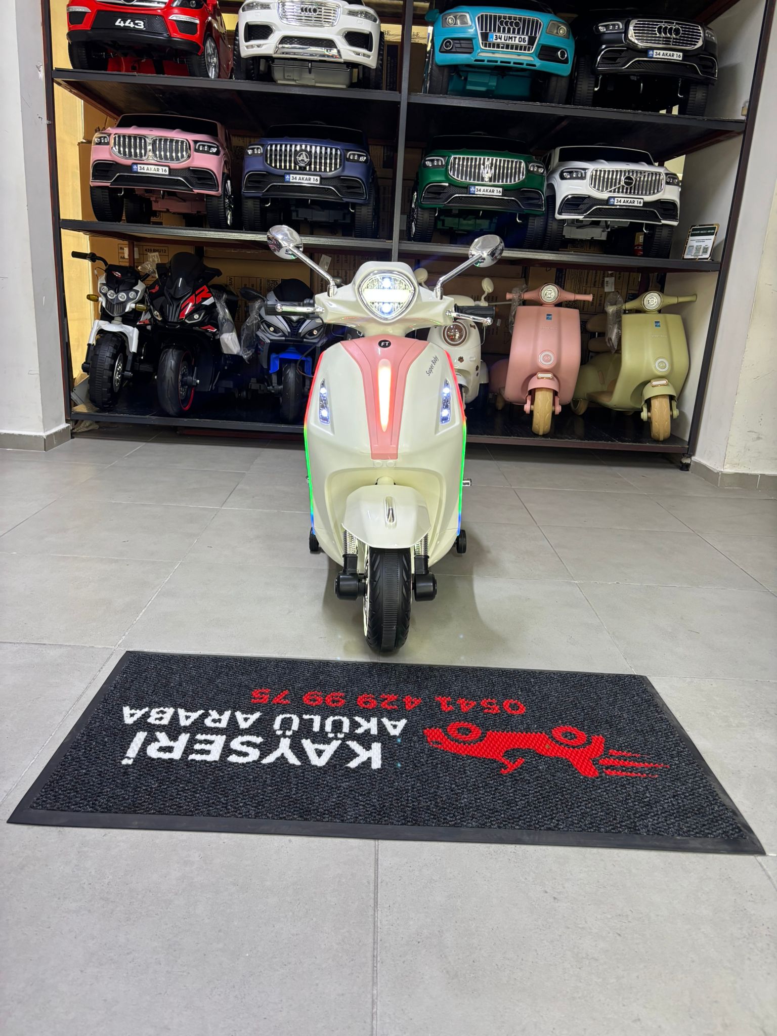 BÜYÜK BOY VESPA